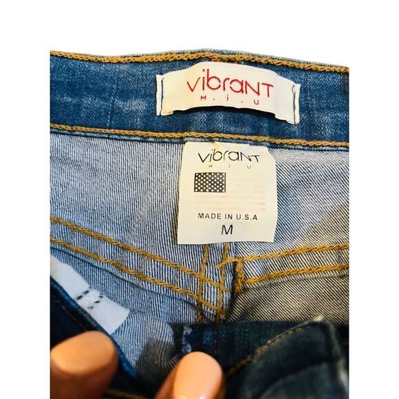 NWT Vibrant MIU jeans Medium - Picture 7 of 7